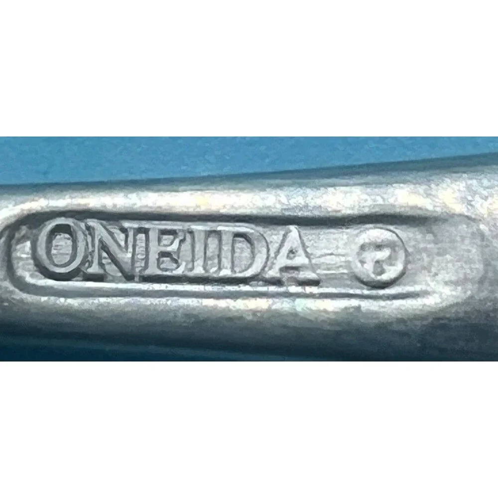4 spoons large Oneida Aptitude 90-212 Stainless Flatware Dinner silverware